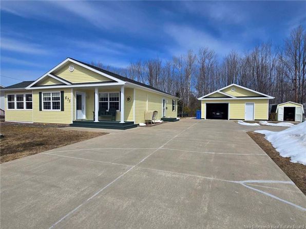 675 Gosnell St, Bathurst, NB E2A 4V8