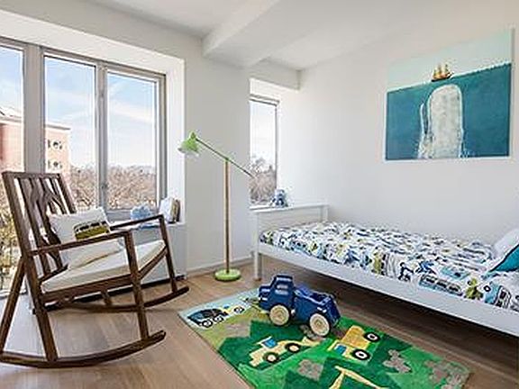 3rd image of 448 W 167th St #6D
