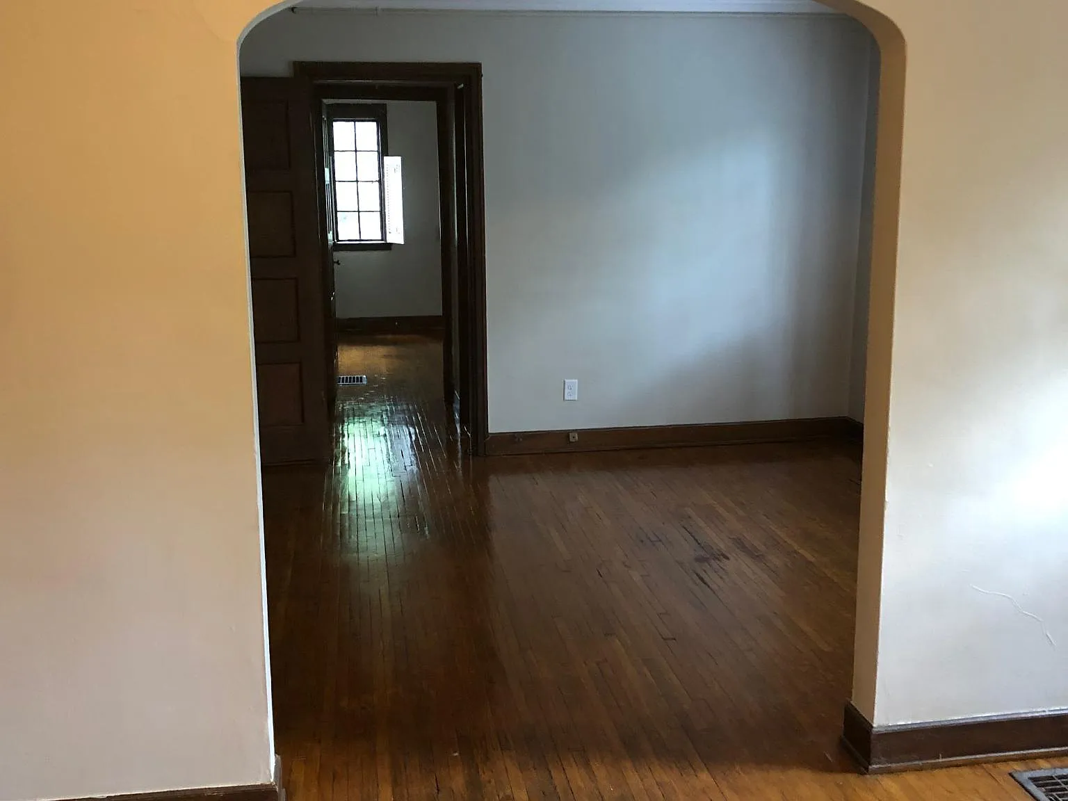 1 bed, $795 — Photo 2