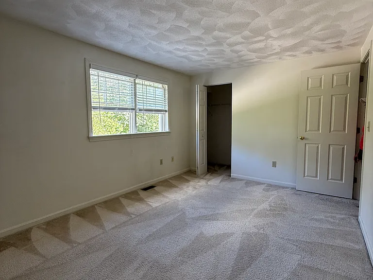 777 Middle Rd #36 — Photo 9