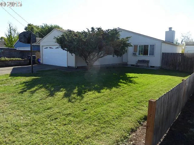 576 36th St photo 1