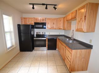 253 Old Groveton Rd S, Onalaska, TX 77360