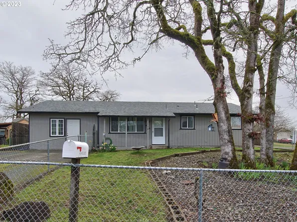 474 S 12th St, Saint Helens, OR 97051