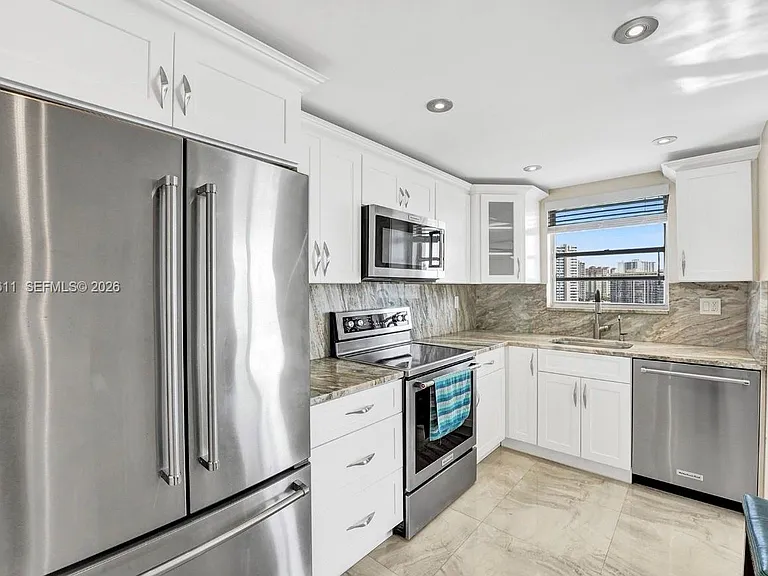 137 Golden Isles Dr #1006 — Photo 6