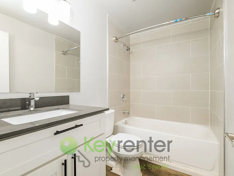 931 N 104th St — Photo 15