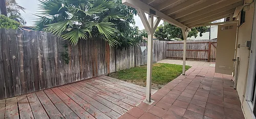 25610 1/2 Oak St #25610.5 Photo 1