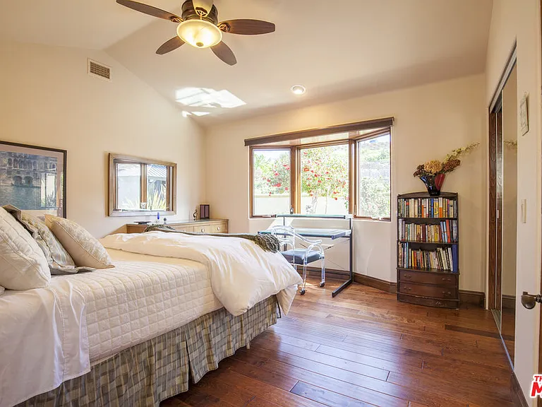 2624 Costebelle Dr — Photo 24
