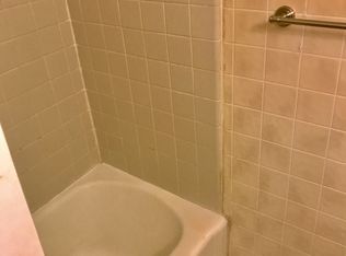 246 W Harvey St APT 2F, Philadelphia, PA 19144