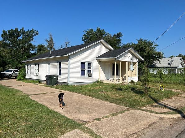 504 Lottie St