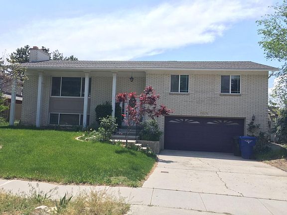 2nd image of 1904 E Curtis Dr