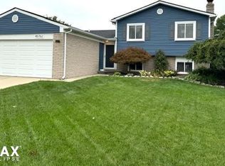 45762 Spagnuolo Rd, Macomb, MI 48044