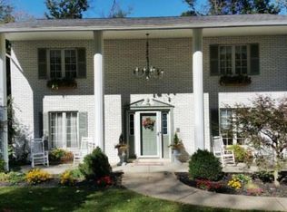 190 Pembroke Ln, Granville, OH