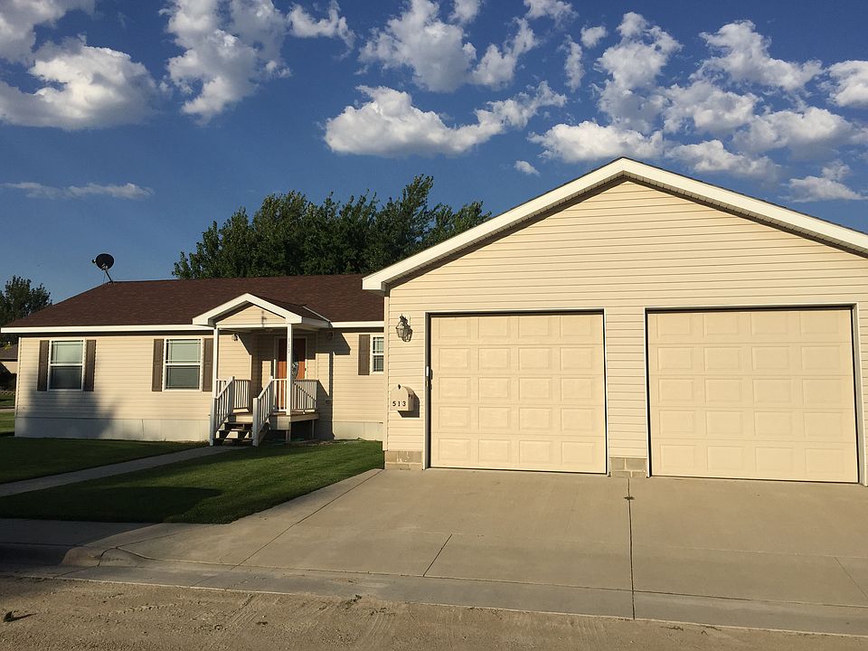1st image of 513 3rd St SW