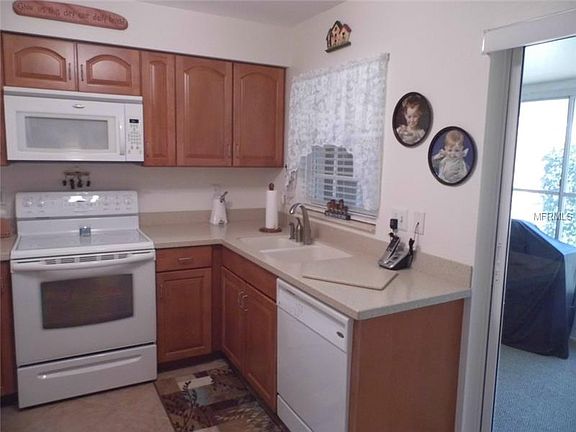 5th image of 2879 Thaxton Dr APT 57
