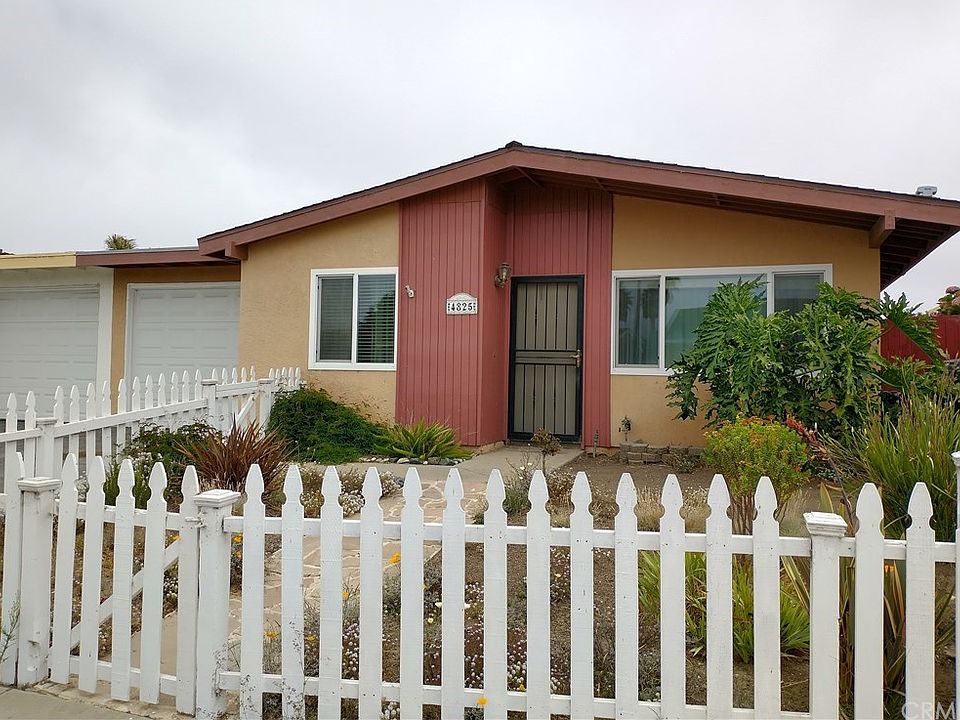 1st image of 4825 Hernandez Dr