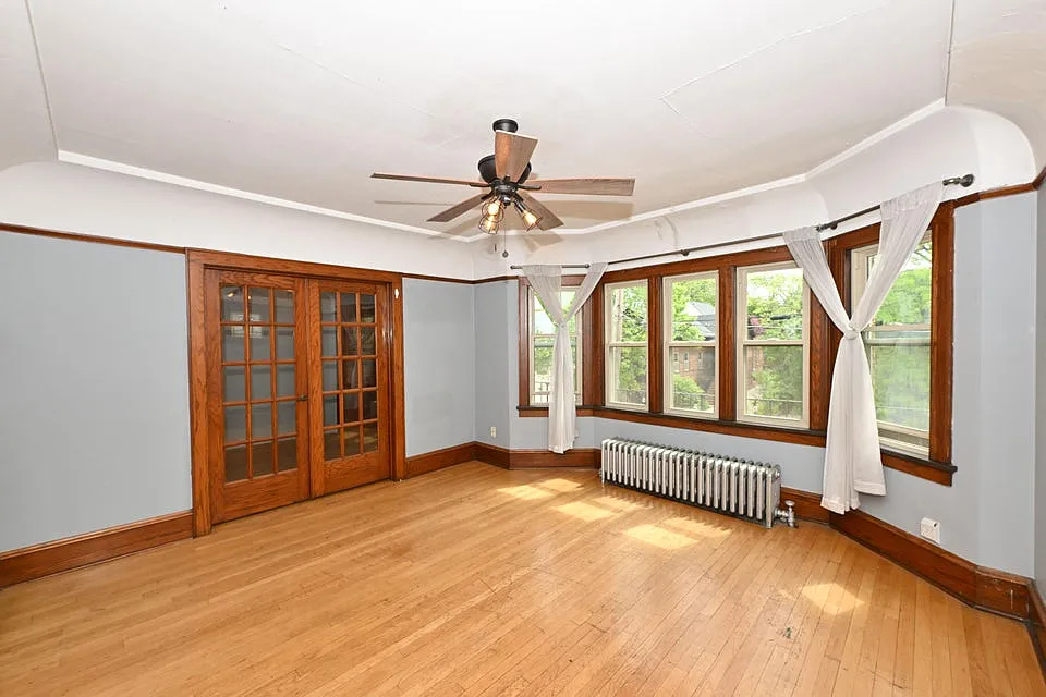 3 bed, 1300 sqft, $1,850 — Photo 3