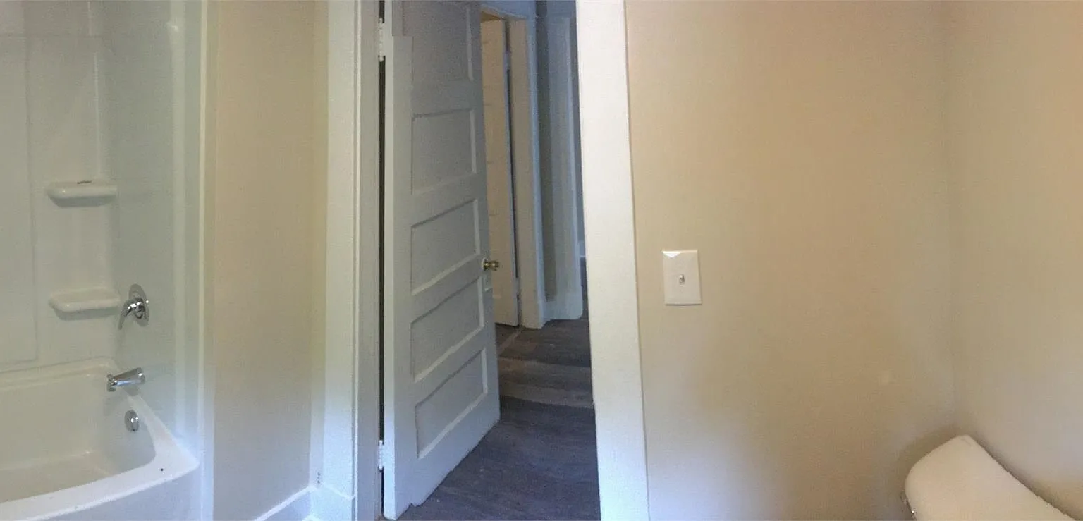 12 Pike Street - 2 — Photo 3