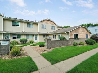 8432 S Pond Trl, Champlin, MN 55316