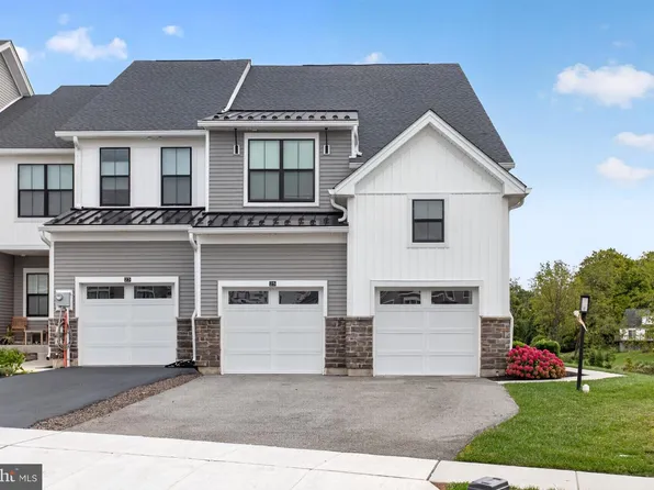 25 Tamarack Cir, Eagleville, PA 19403