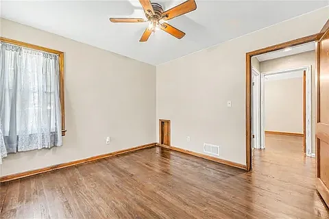 401 Maple Ave — Photo 6
