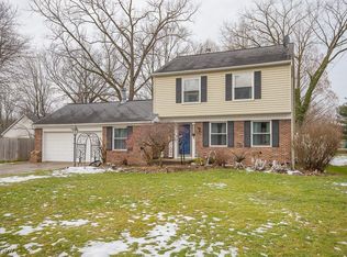 6860 Fitch Rd, Olmsted Township, OH 44138