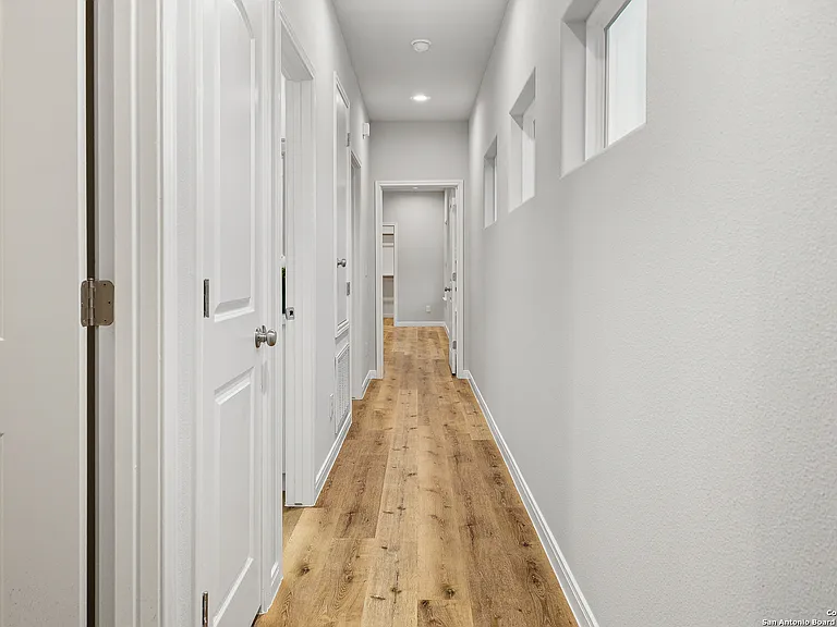 505 Linden Ave — Photo 21