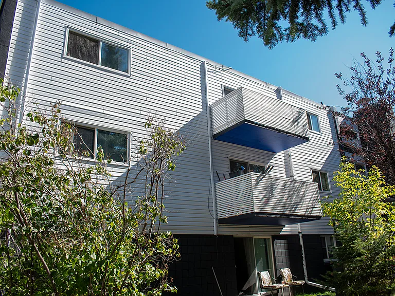 7107 Elbow Dr SW — Photo 19