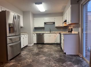 824 Packing House Rd #5, Kingsport, TN 37660