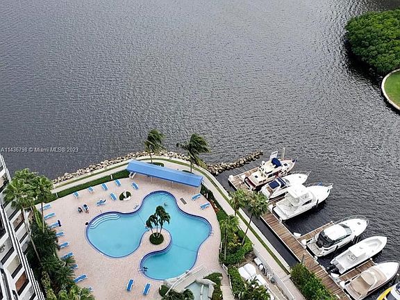 2nd image of 3530 Mystic Pointe Dr APT 3203