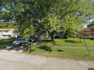 8513 Silver Fox Rd, Louisville, KY 40291