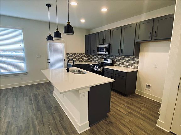 2nd image of 5160 N A W Grimes Blvd #121