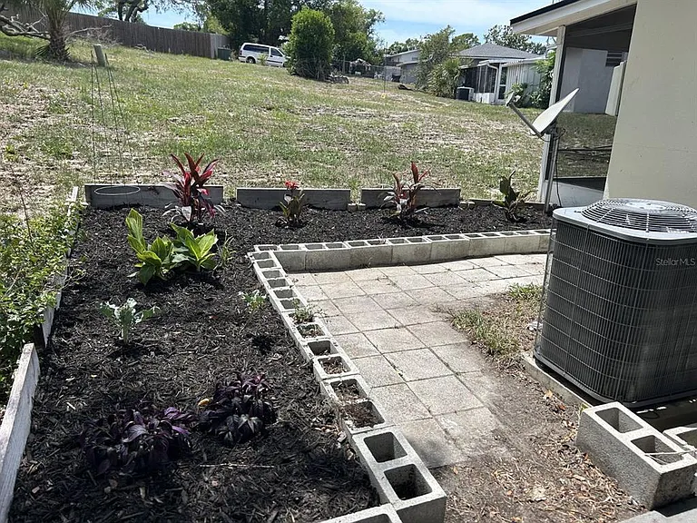 1241 Pilgrim Rd — Photo 24