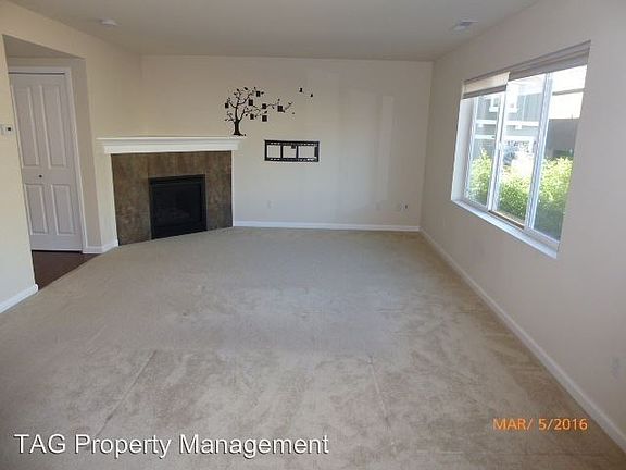2nd image of 431 200th St SW