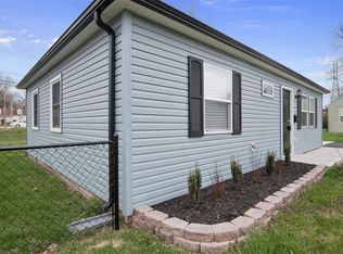 8600 Graham Ln, Saint Louis, MO 63134