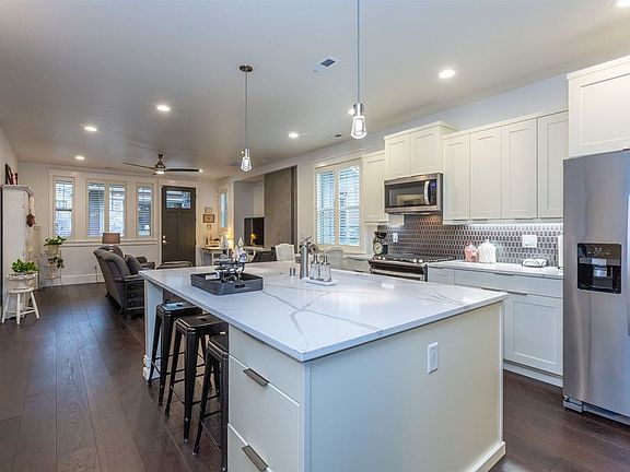 4th image of 24424 E Pinnacle Ct #1