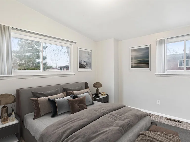 Village Grove Apartments — Photo 45