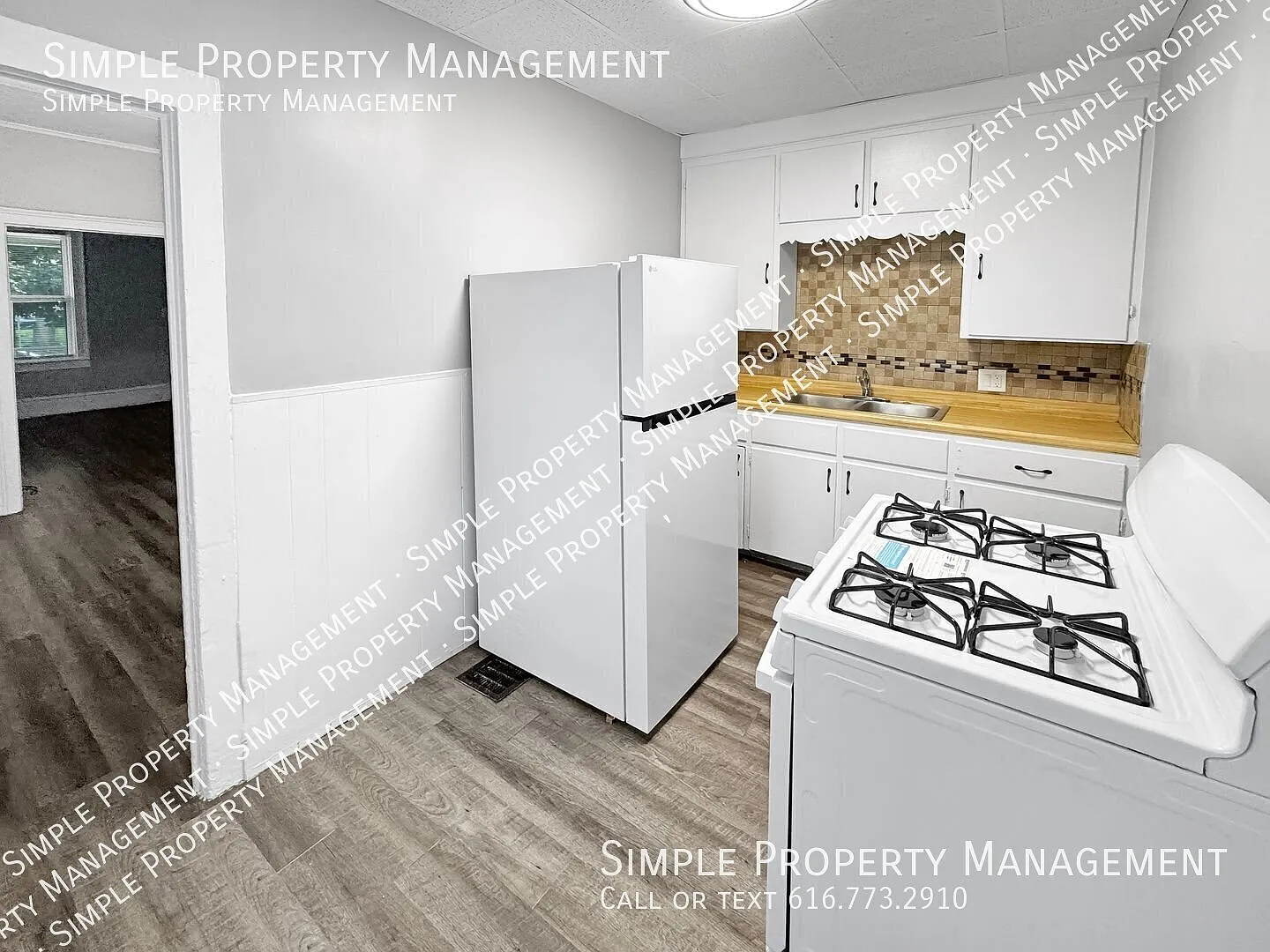 Welcome to 1548 Coit Ave - 2 bedrooms and 1 bath! — Photo 4