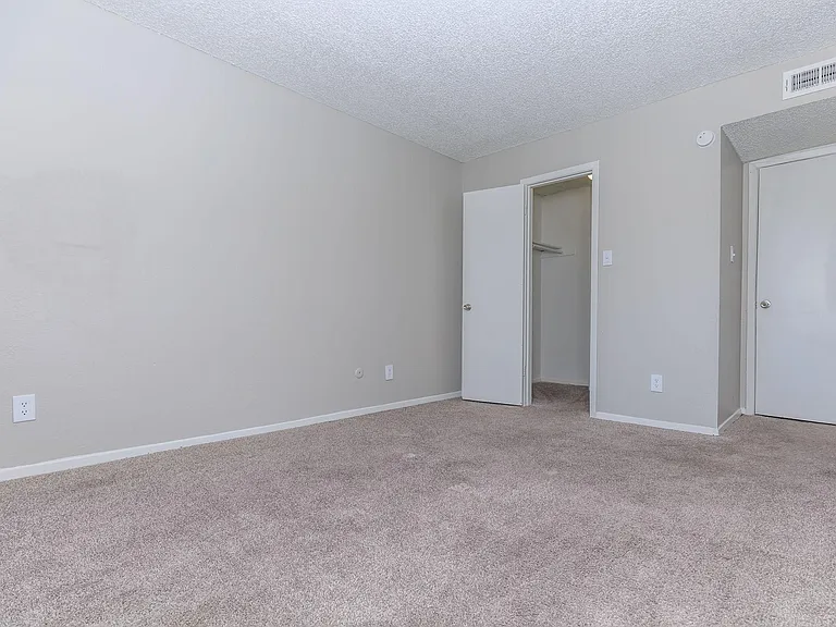 Villas at Alameda — Photo 79