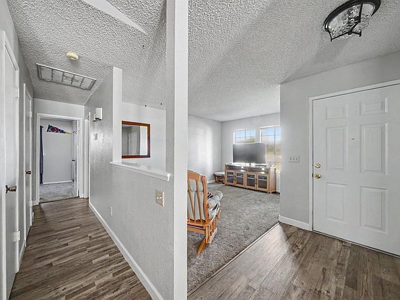 4th image of 2123 Magnolia Ave