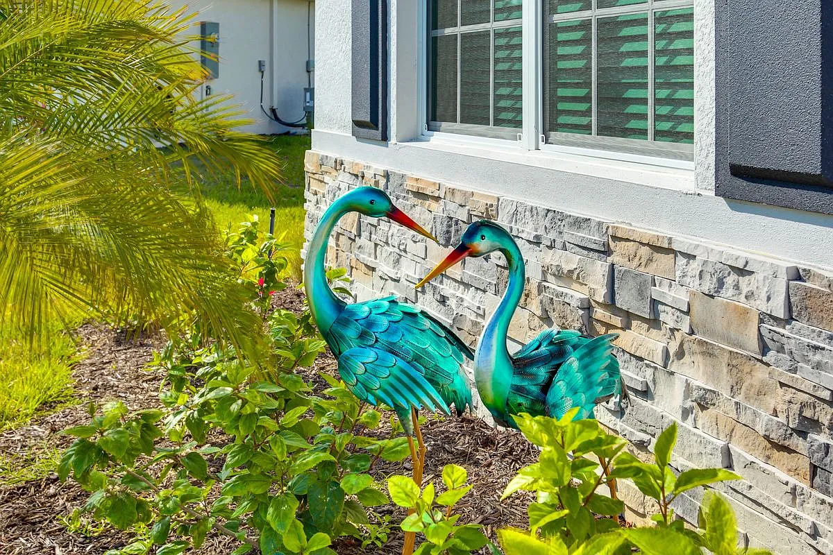 16163 Ortega Dr — Photo 3