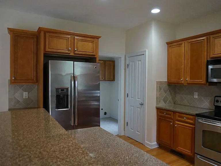 125 Creeks Edge Dr — Photo 17