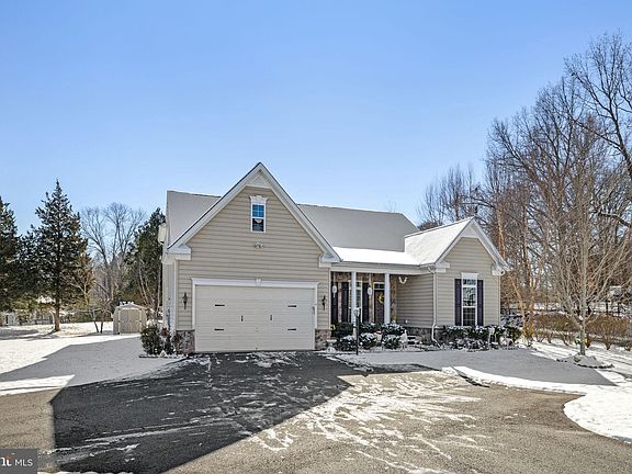 3rd image of 4 Kettlebrook Ct