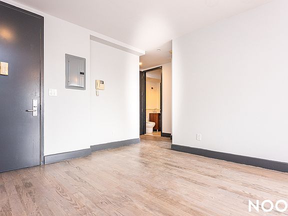 3rd image of 756 Myrtle Ave APT 3D