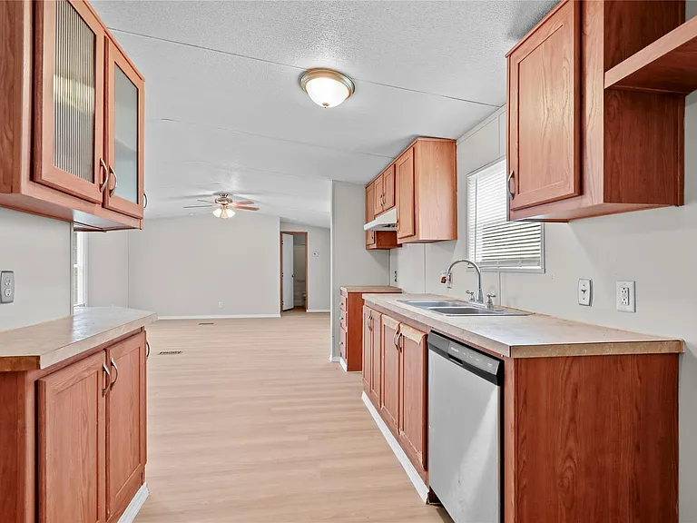 22091 Bowden Dr — Photo 6