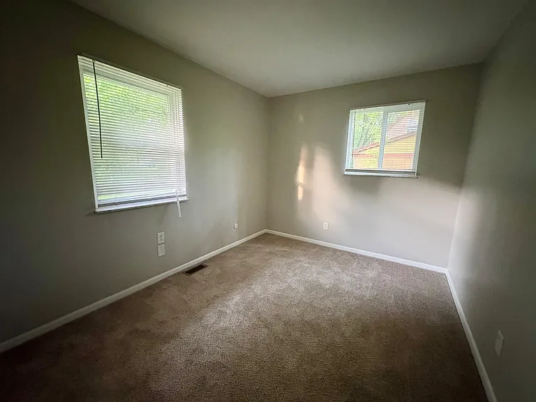 Unit Photo