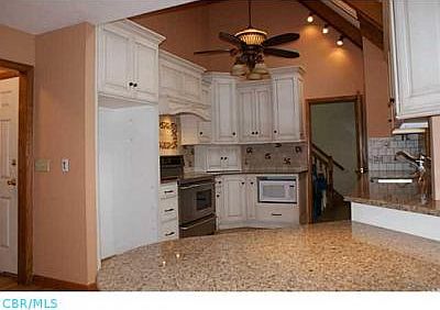 5th image of 6250 Inverurie Dr W