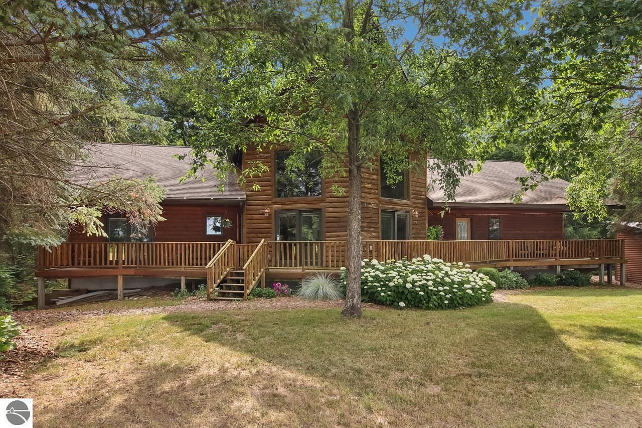 4222 Sapphire Dr NW, Williamsburg, MI 49690 MLS 1912419 Zillow