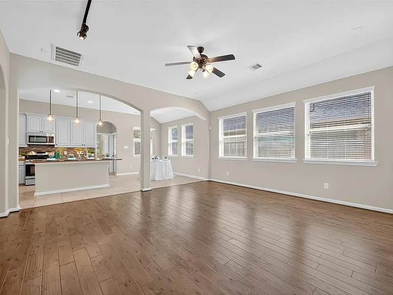146 Kinnerly Peak Pl — Photo 15