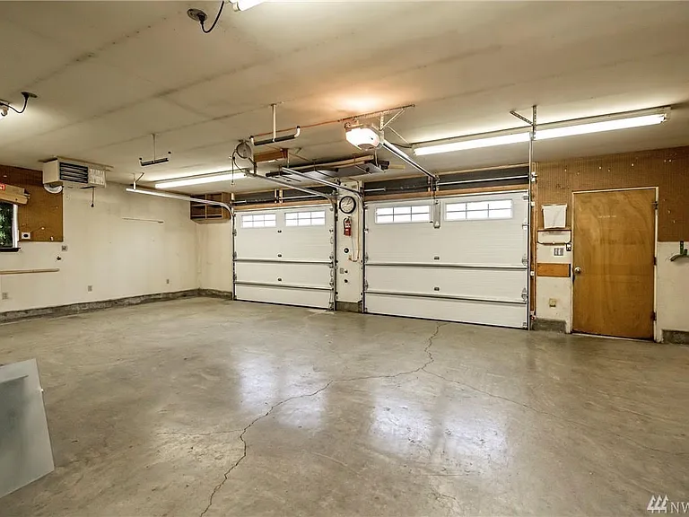 314 W 12th Ave — Photo 23