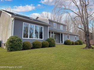 73 Ramblewood Dr, White Haven, PA 18661